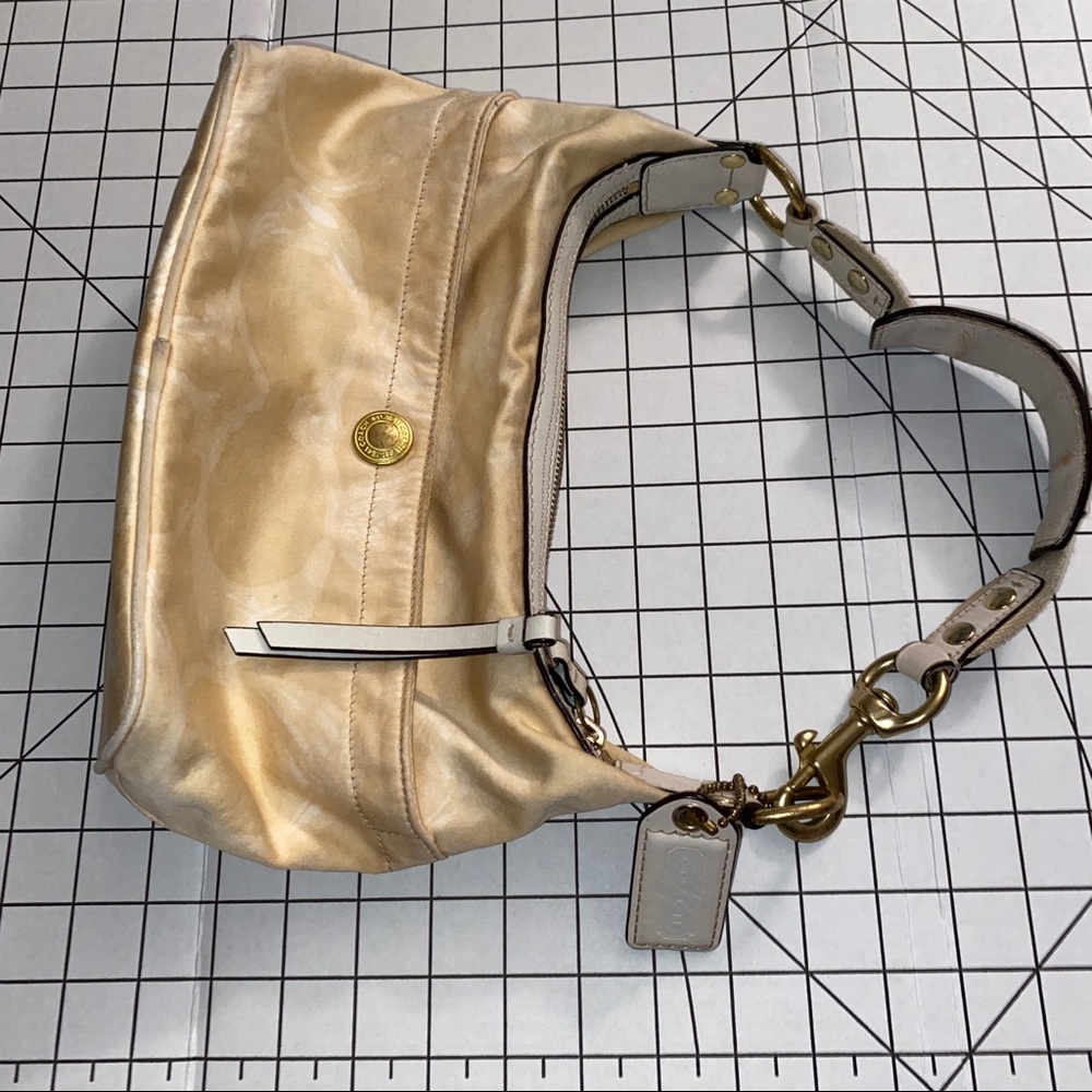 Cream Coach Bag - Picture 13 of 13